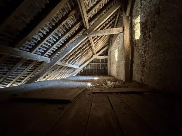 Vente                                                      Maison
                        
                     6 pièces                      107 m2                     à Dissay-sous-Courcillon