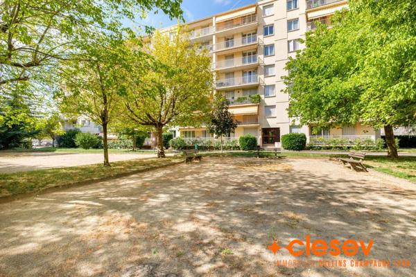 Oullins - OULLINS, vendu loué, appartement T2 situé ...