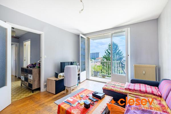 Oullins - OULLINS, vendu loué, appartement T2 situé ...