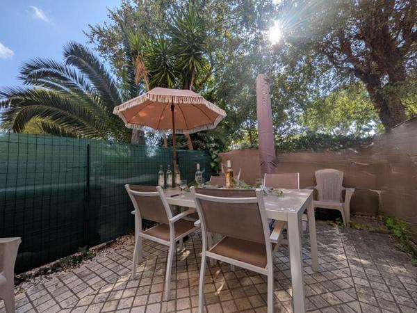 Studio cabine avec jardin et parking La Favière Port de Bormes Les Mimosas