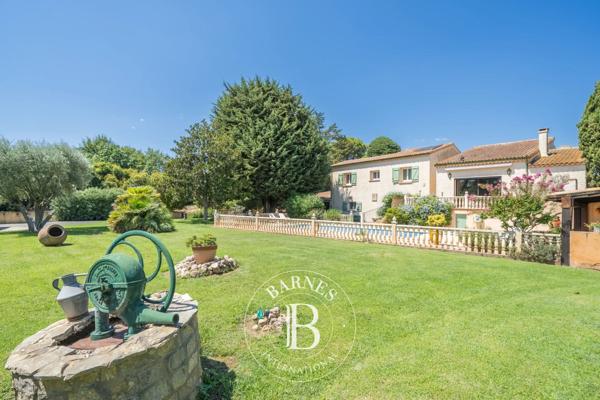 Pézenas, Maison 4 Chambres -  270 m² à vendre