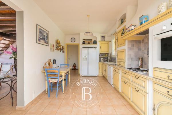 Pézenas, Maison 4 Chambres -  270 m² à vendre