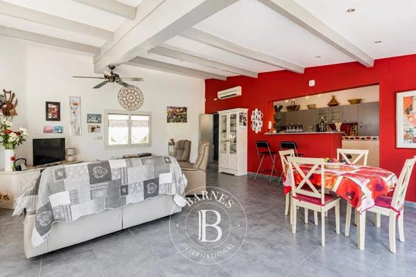 Pézenas, Maison 4 Chambres -  270 m² à vendre
