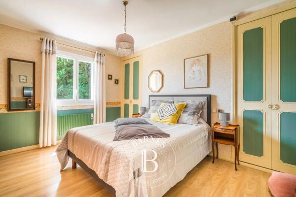 Pézenas, Maison 4 Chambres -  270 m² à vendre