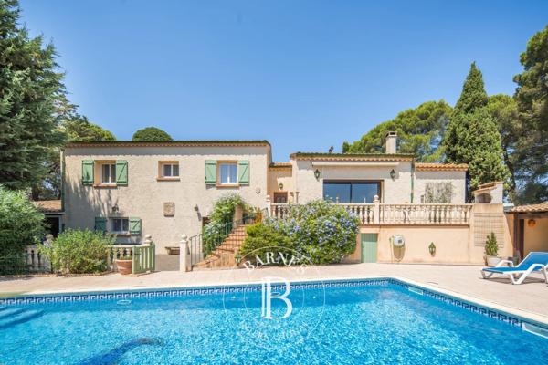 Pézenas, Maison 4 Chambres -  270 m² à vendre