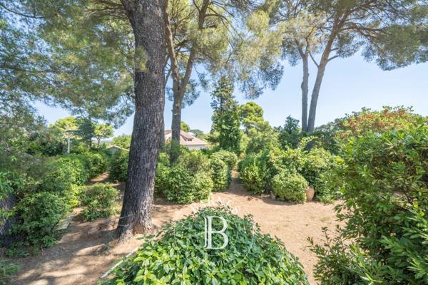 Pézenas, Maison 4 Chambres -  270 m² à vendre