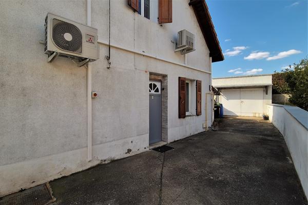 CUSSET - Proche du centre et des commodités.