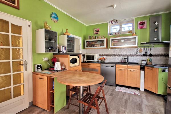 CUSSET - Proche du centre et des commodités.