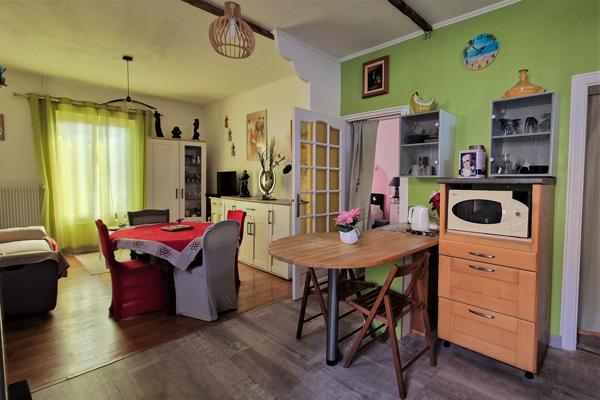 CUSSET - Proche du centre et des commodités.