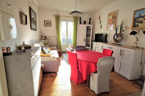 CUSSET - Proche du centre et des commodités.