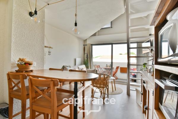 Appartement rénové à vendre 2 pièces MESCHERS SUR GIRONDE (17) avec balcon, à proximité des commerces et des plages