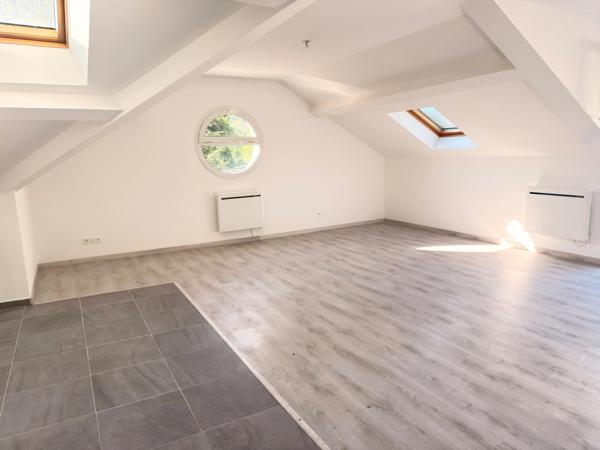 Appartement à louer 3 pièces NOGENT SUR OISE (60)