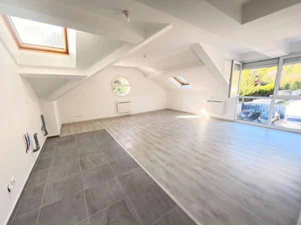 Appartement à louer 3 pièces NOGENT SUR OISE (60)
