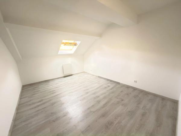 Appartement à louer 3 pièces NOGENT SUR OISE (60)