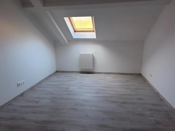 Appartement à louer 3 pièces NOGENT SUR OISE (60)
