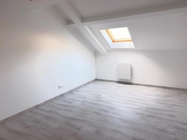 Appartement à louer 3 pièces NOGENT SUR OISE (60)