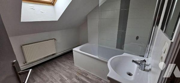 DUNKERQUE GARE
Immeuble de rapport comprenant :
RDC : un local d'environ 102 m² servant de st...