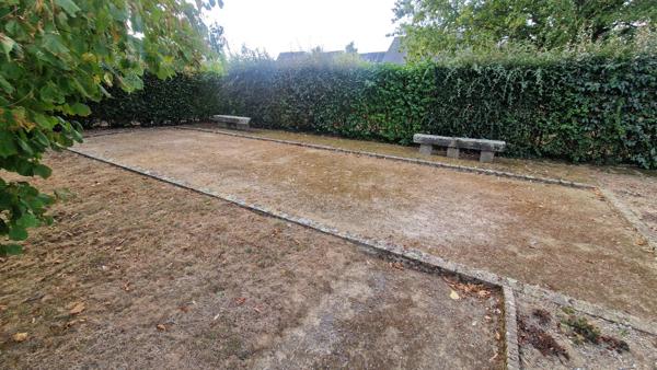 Maison familiale avec sous-sol à Renazé - 99 m²
