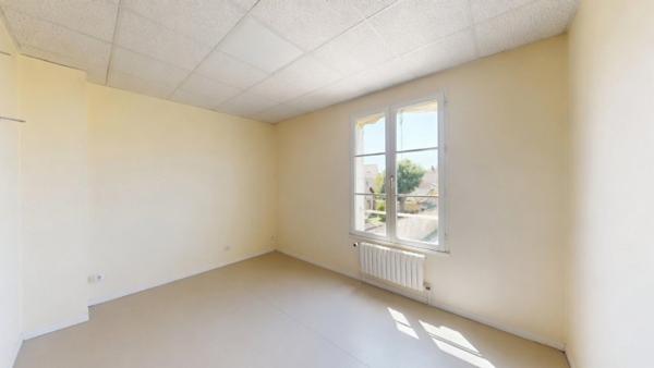 Vente / Immeuble à Nemours (77140)