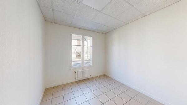 Vente / Immeuble à Nemours (77140)