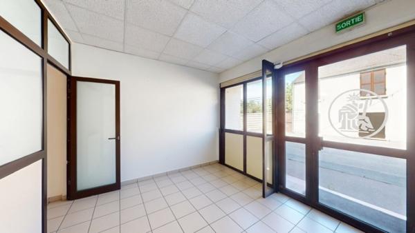 Vente / Immeuble à Nemours (77140)