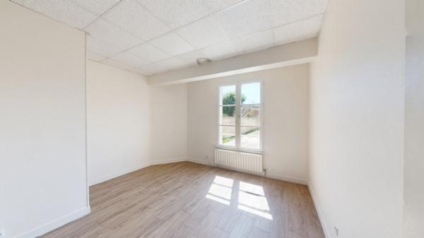 Vente / Immeuble à Nemours (77140)