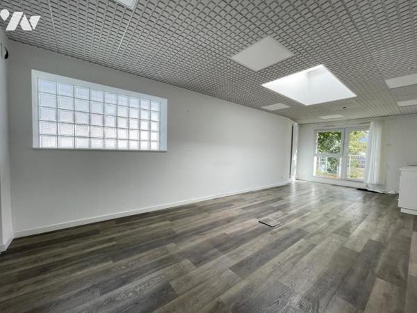 Locminé, local professionnel sur 519 m²