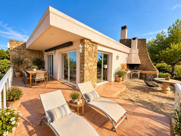 VILLA AVEC VUE MER PANORAMIQUE – extension accordée - piscinable