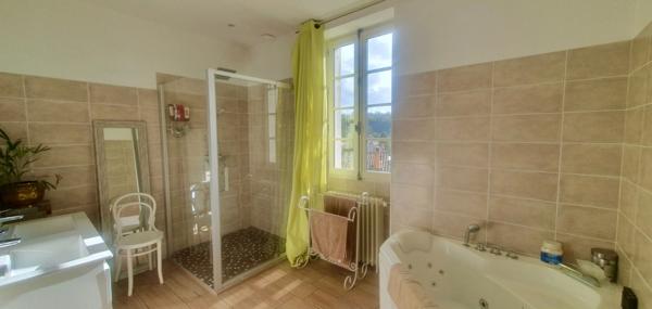 Hôtel particulier, cœur de ville, Prestation qualitative