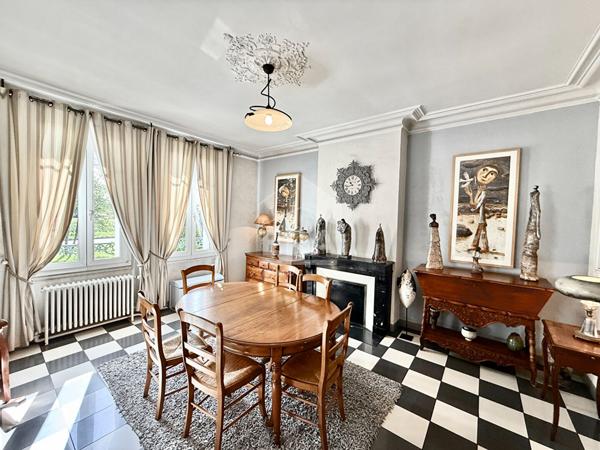 Maison bourgeoise à Orléans centre, 6 pièces, surface 200m²