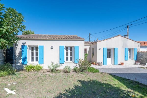 Maison 365 680 € Saint-Pierre-d'Oléron 4 p 83 m² DPE D