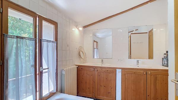 Maison à vendre à Carpentras 91 m² , 3 chambres, sur 670 m² de terrain