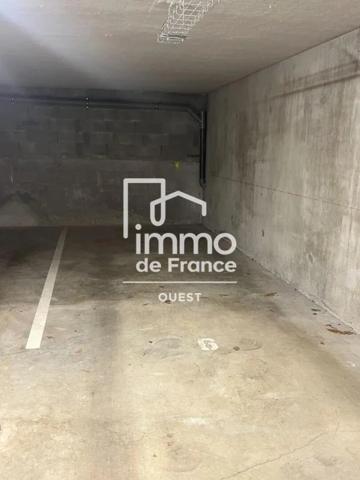 Parking / Box à vendre à Nantes (44300)