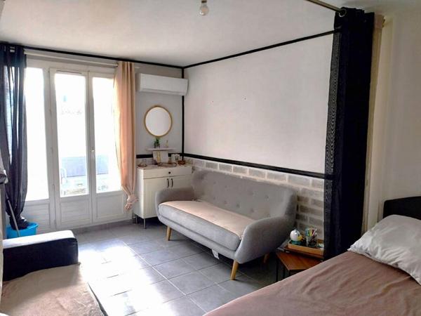 Immeuble Saint Andre De Sangonis 8 pièce(s) 143 m2