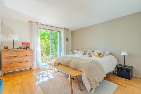 Maison
         7 pièces
        - 220 m² Bien prestige 1 550 000 € *