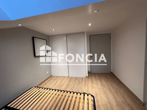 Location Appartement 2 pièces 40.3 m² - 61 RUE FOREST Charleville Mezieres 08000