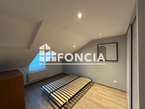 Location Appartement 2 pièces 40.3 m² - 61 RUE FOREST Charleville Mezieres 08000