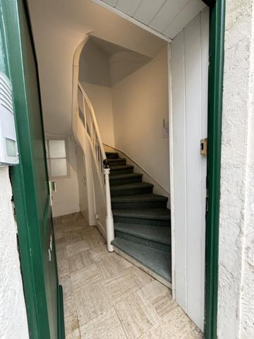 HYPER CENTRE IMMEUBLE MIXTE LOCAL COMMERCIAL ET TRIPLEX F4