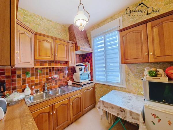 MAISON EN CENTRE-VILLE AVEC DÉPENDANCE À RÉNOVER