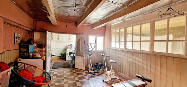 MAISON EN CENTRE-VILLE AVEC DÉPENDANCE À RÉNOVER