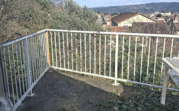 Maison à vendre    2 pièces •  Mazamet