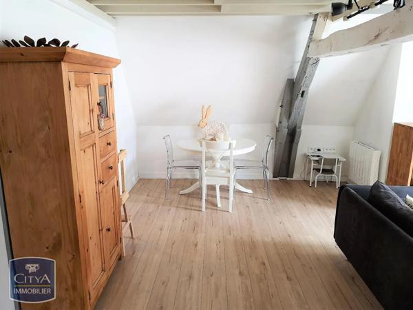 Appartement à louer 3 pièces 80.6m²