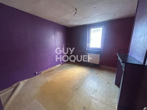 A VENDRE - Maison à rénover - 1 chambre - un bureau - Cour