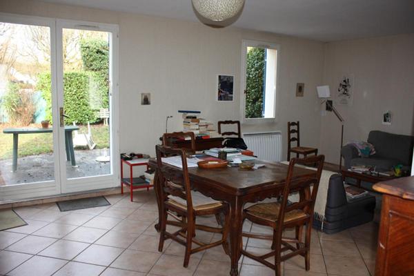 Maison Dourdan 6 pièce(s) 90 m2