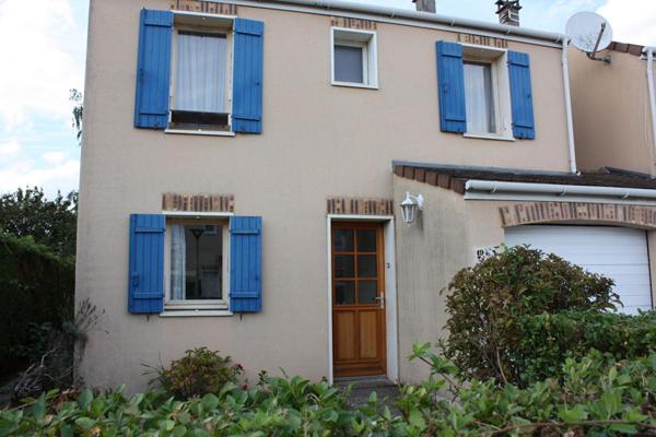 Maison Dourdan 6 pièce(s) 90 m2