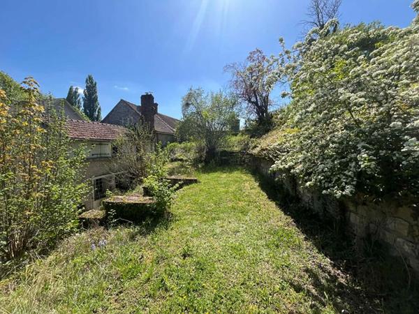 Superbe Propriété dans la vallée de la juine comprenant deux maisons