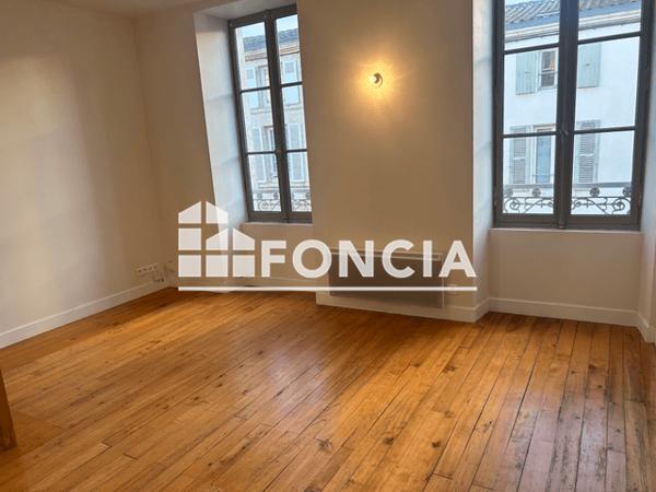 Location Appartement 2 pièces 29.33 m² - 1ER ETAGE - PORTE 2 Niort 79000