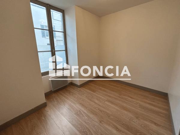 Location Appartement 2 pièces 29.33 m² - 1ER ETAGE - PORTE 2 Niort 79000