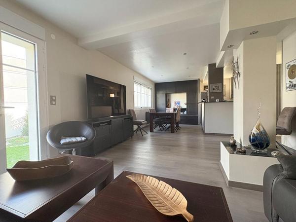 LE PLESSIS ROBINSON - MAISON 5 CHAMBRES, JARDIN, SOUS-SOL TOTAL POMPE A CHALEUR - DPE A