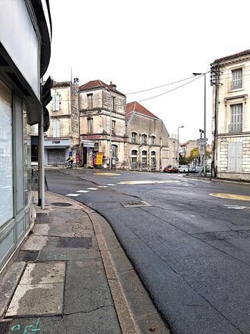 Local/bureau/commerce,  97 m² à vendre ANGOULEME (16)